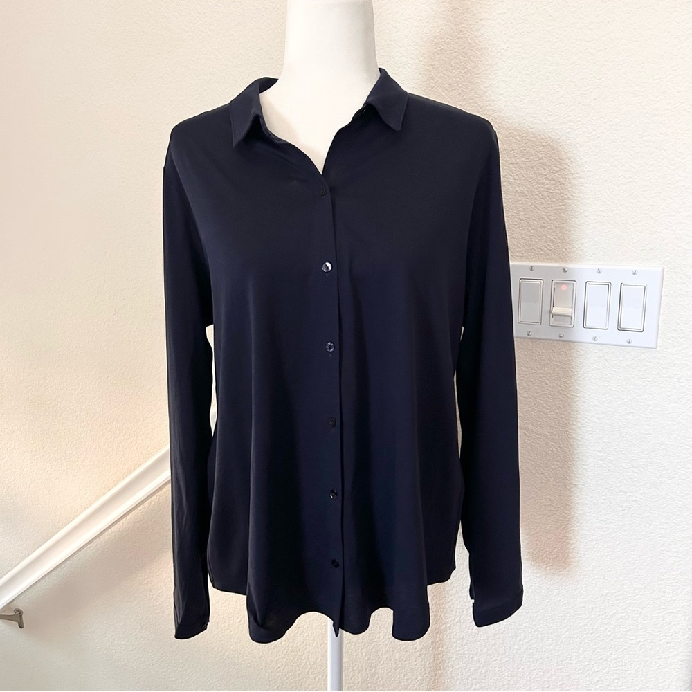 $188 Eileen Fisher Long Sleeve 100% Organic Cotton Button Down shirt M Blue